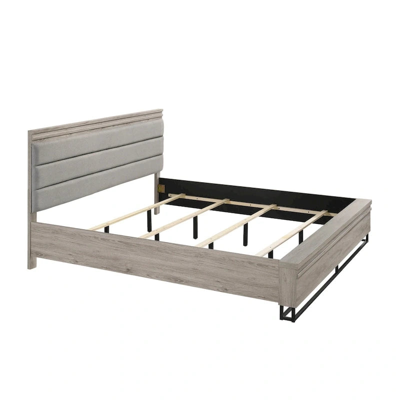 Ensemble de chambre à coucher 3 pièces en bois rembourré, lit à panneaux et deux tables de chevet, gris vieilli