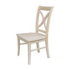 Chaises de salle à manger à dossier en X en bois massif, deux chaises par ensemble.